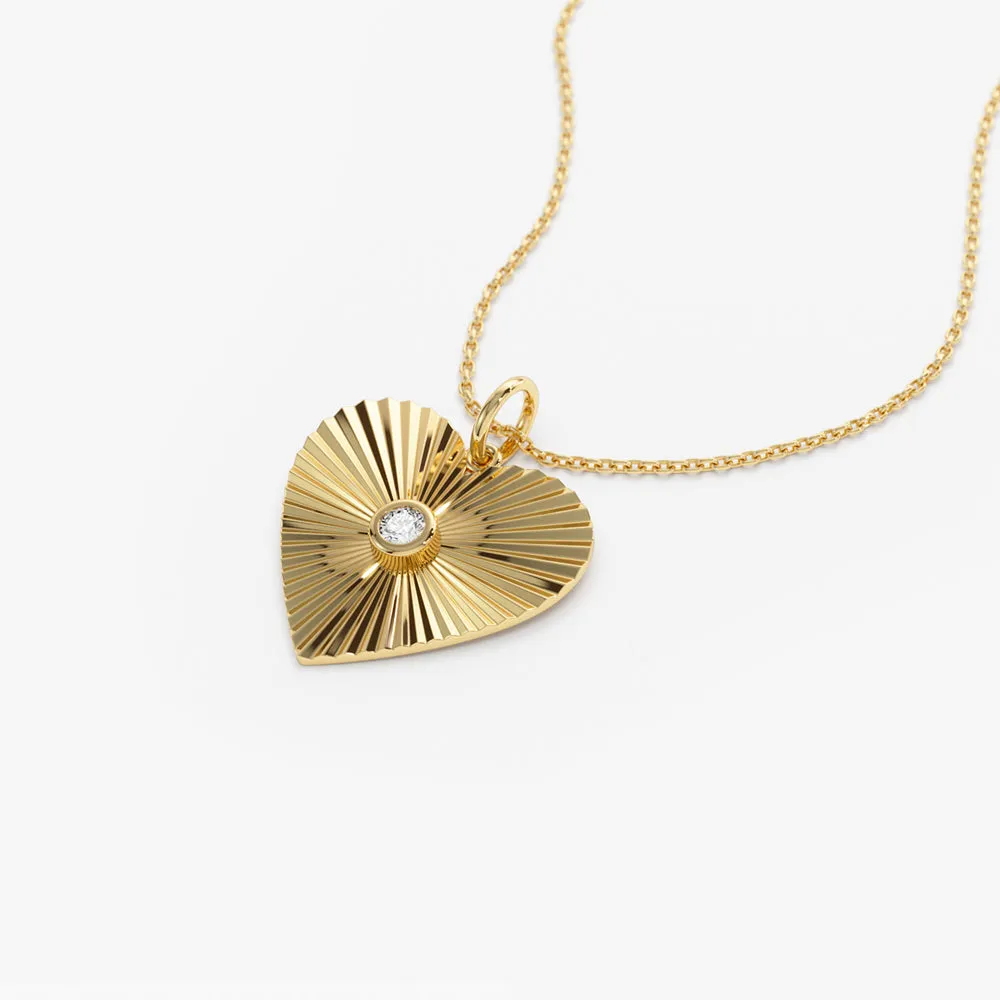 14K Diamond-Cut Heart Shape Disc Ray Pendant
