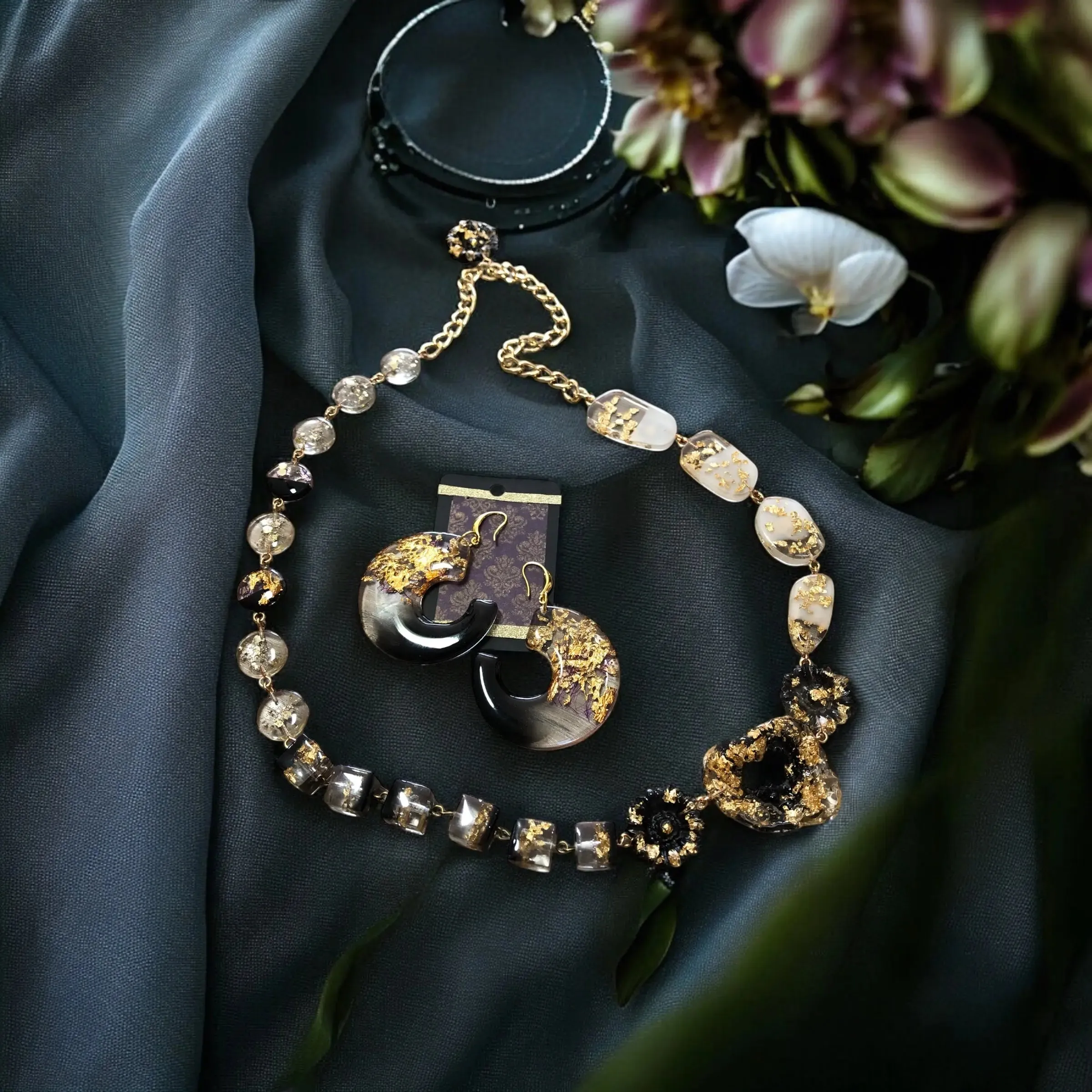 Black Luxx C-shaped Set