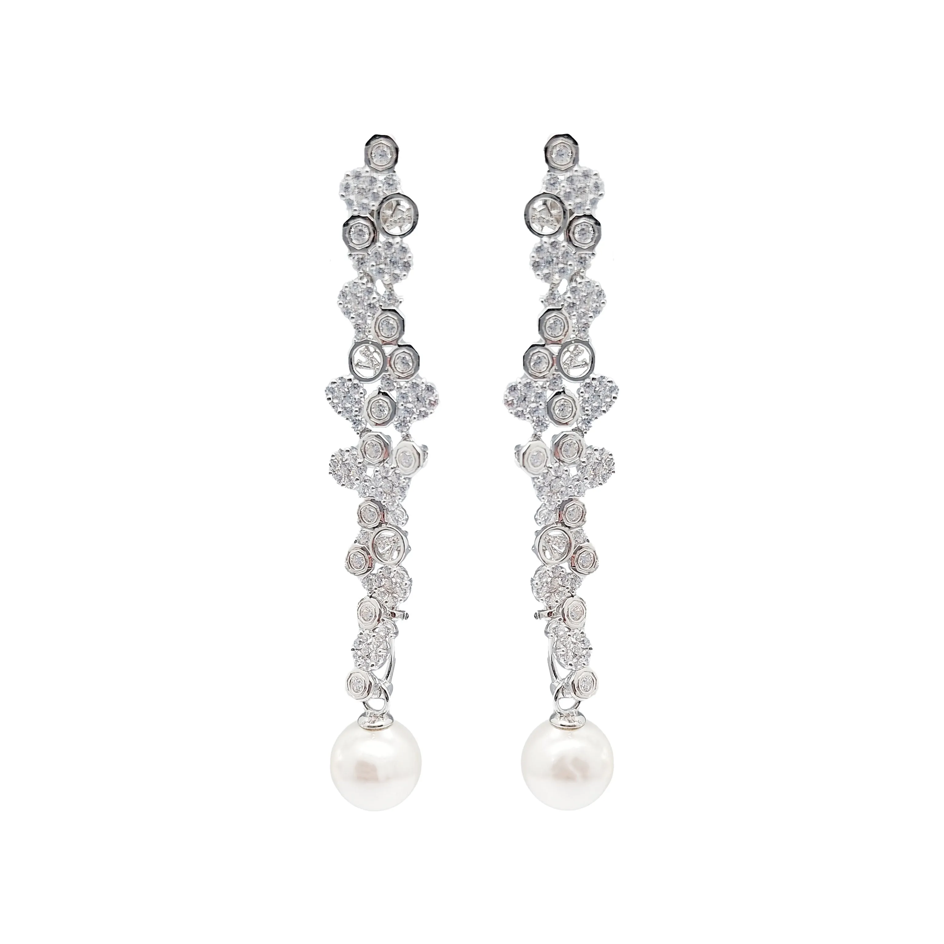 Elegant Affinity - Short Pearl Dangles
