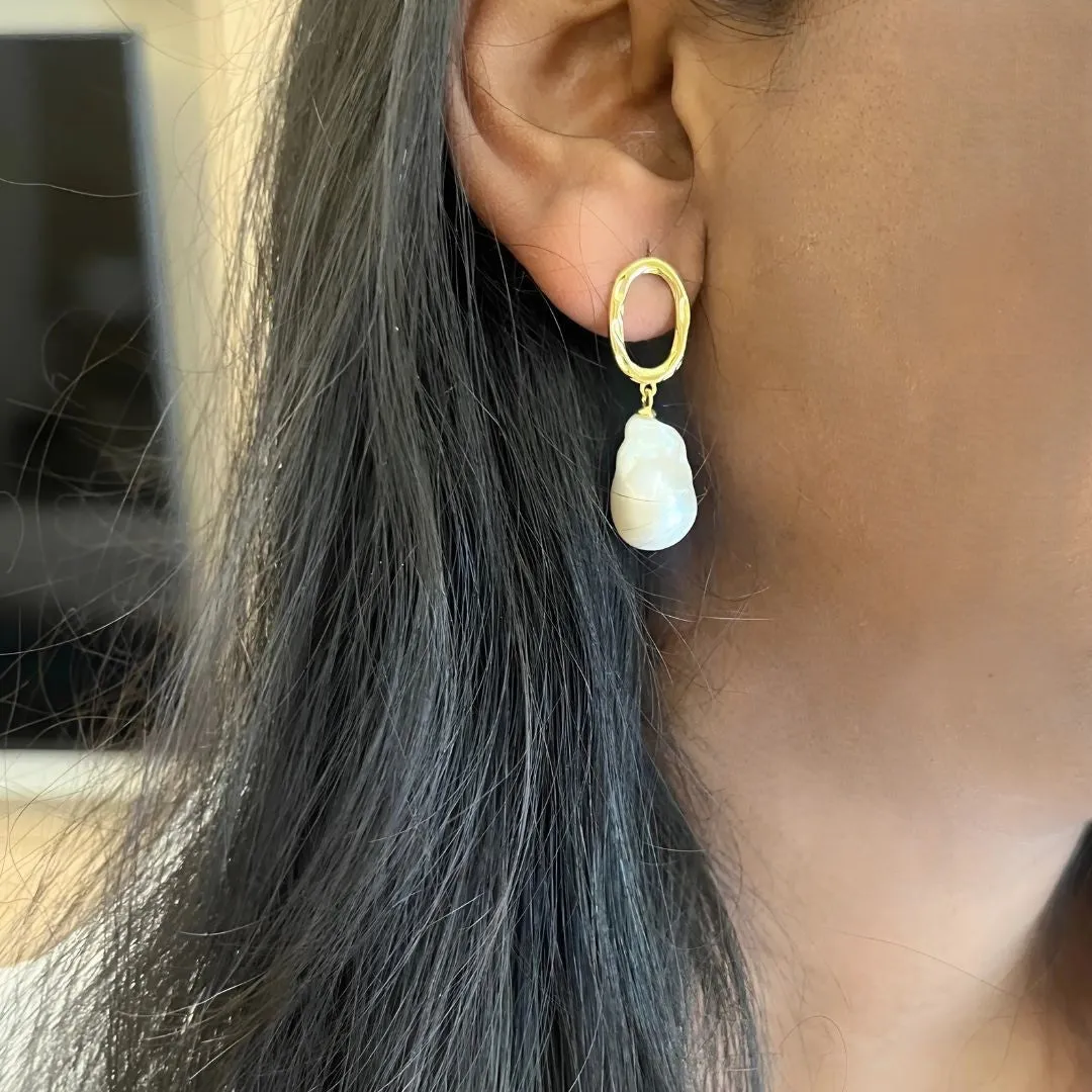 Elegant Baroque Pearl Earrings
