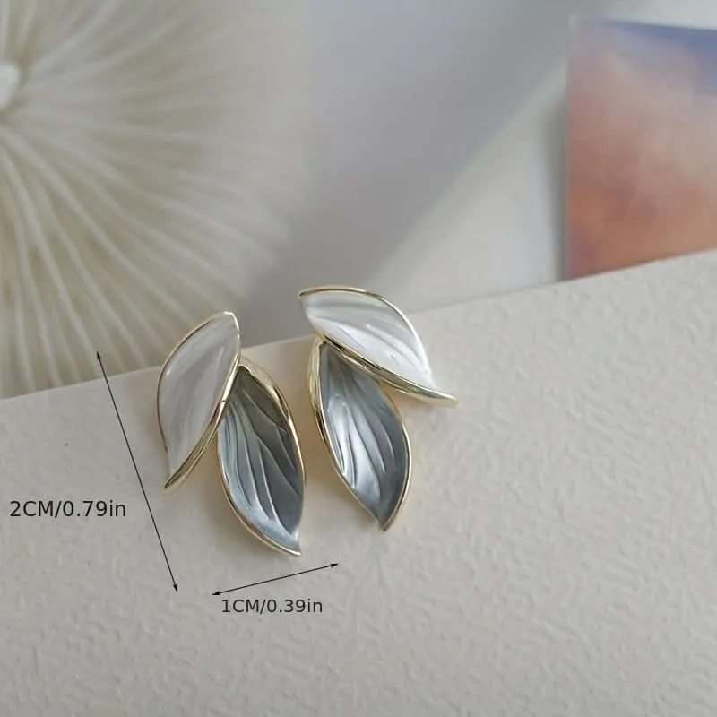 Elegant Leaf Design Stud Earrings