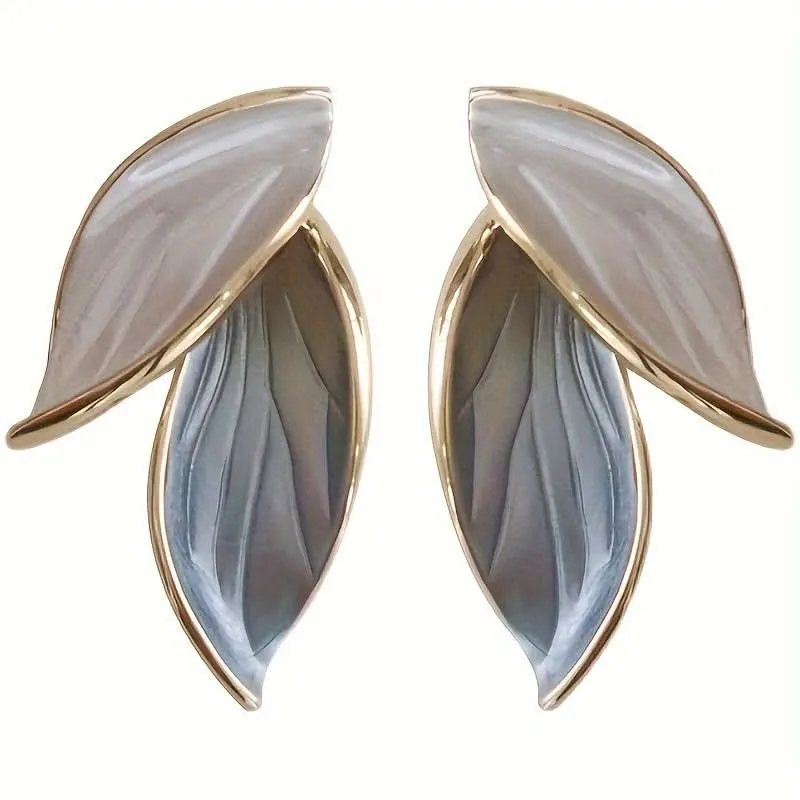 Elegant Leaf Design Stud Earrings
