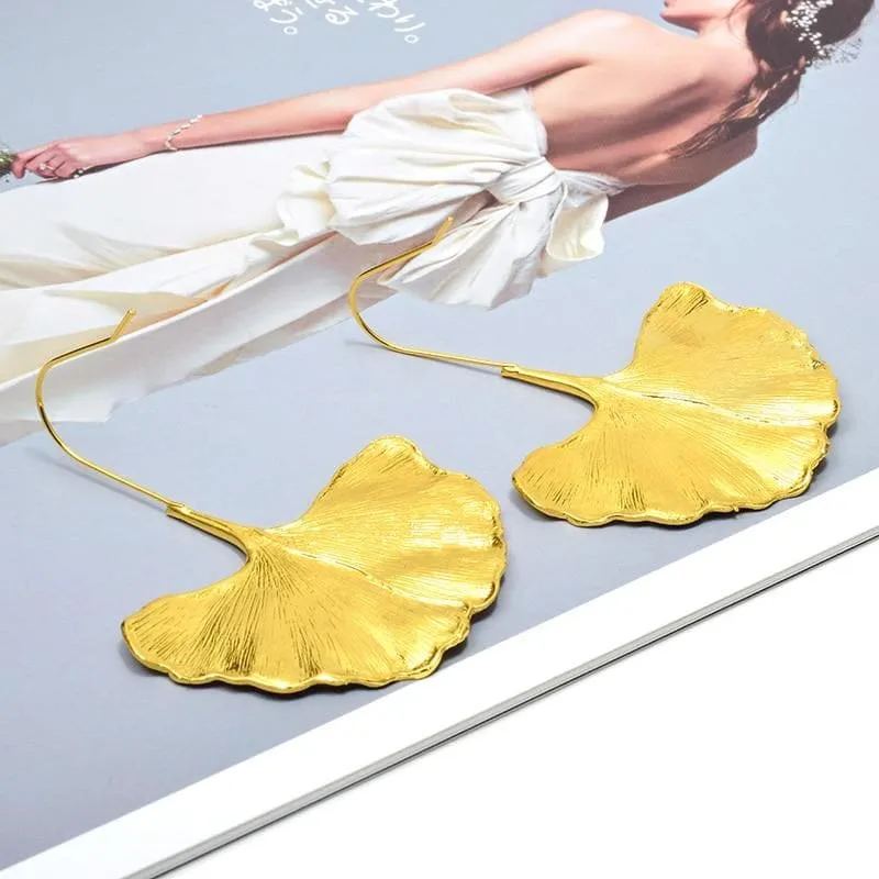 ELEGANT LEAF-SHAPED DANGLE DROP EARRINGS