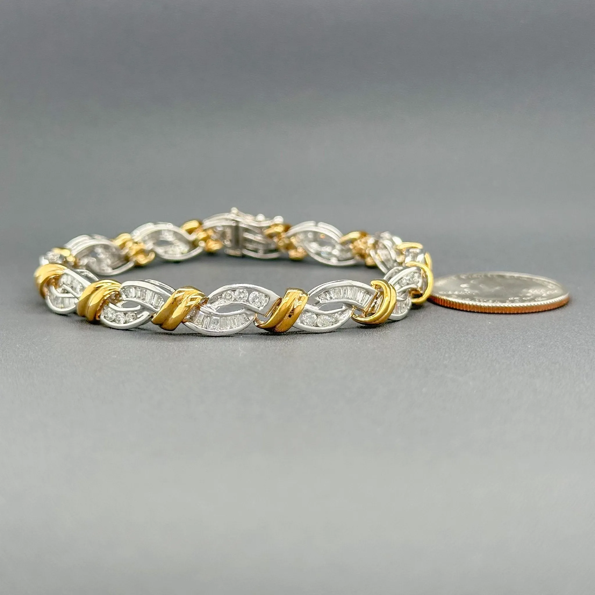 Estate 10K TT Gold 2.76ctw I-J/SI1-I1 Diamond Bracelet