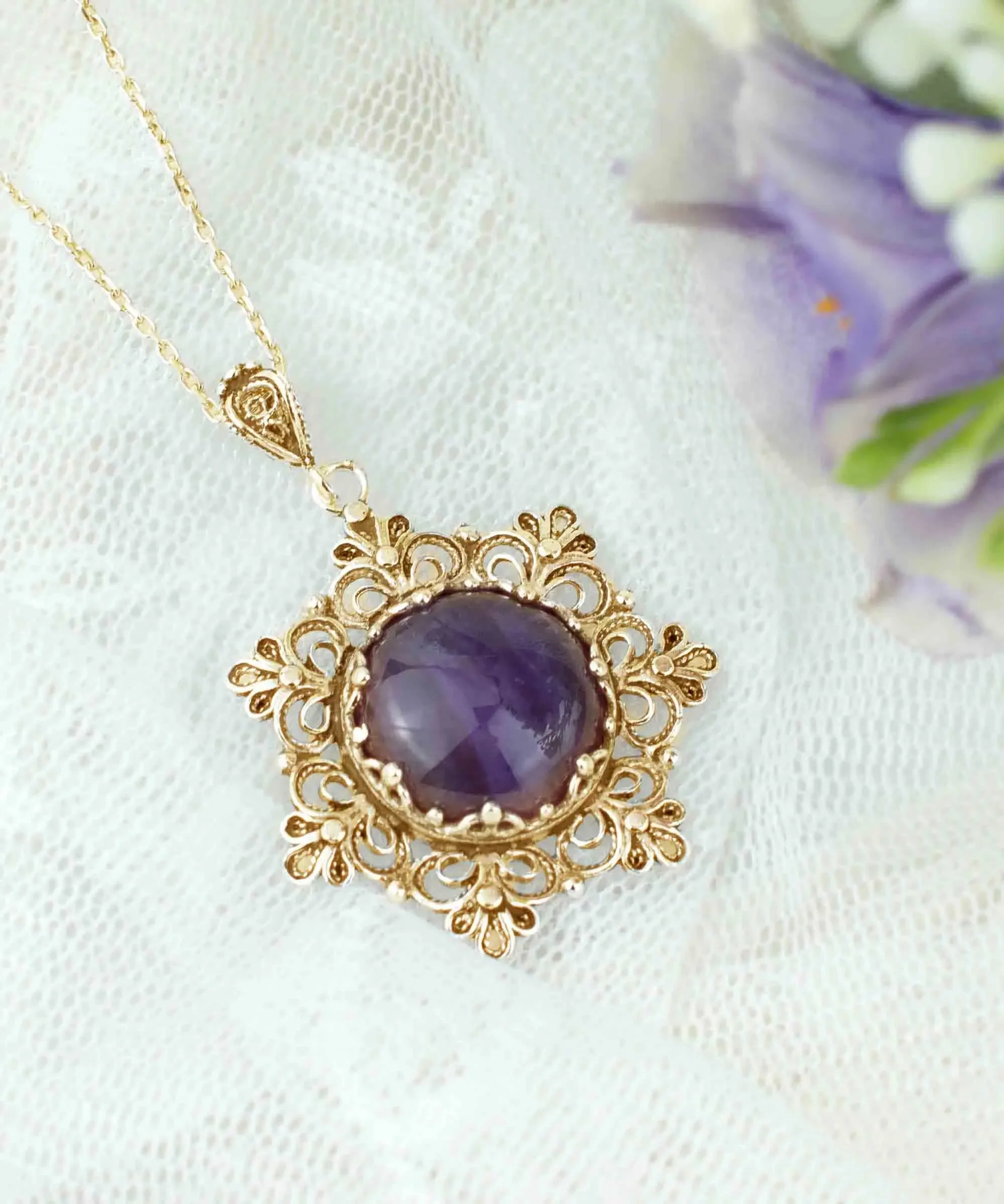 Filigree Gold Plated Silver Flower Amethyst Gemstone Woman Pendant Necklace
