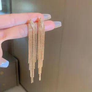 Gold Chain Tassel Earrings – Elegant Dangling Jewelry