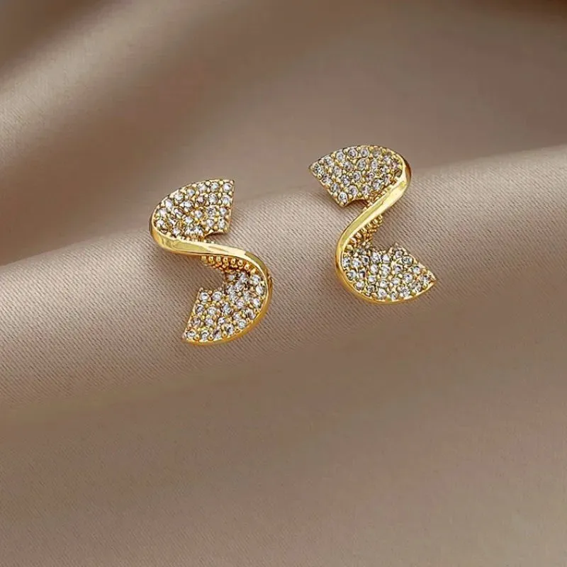 Korean New Design Fashion Jewelry 14K Gold Plated Letter S Zircon Delicate Earrings for Elegant Women's Daily Work