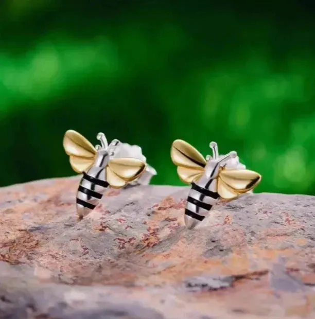 LOVCIA Honey Bee Jewelry Set - Sterling Silver Honey Bee Pendant & Stud Earrings Set