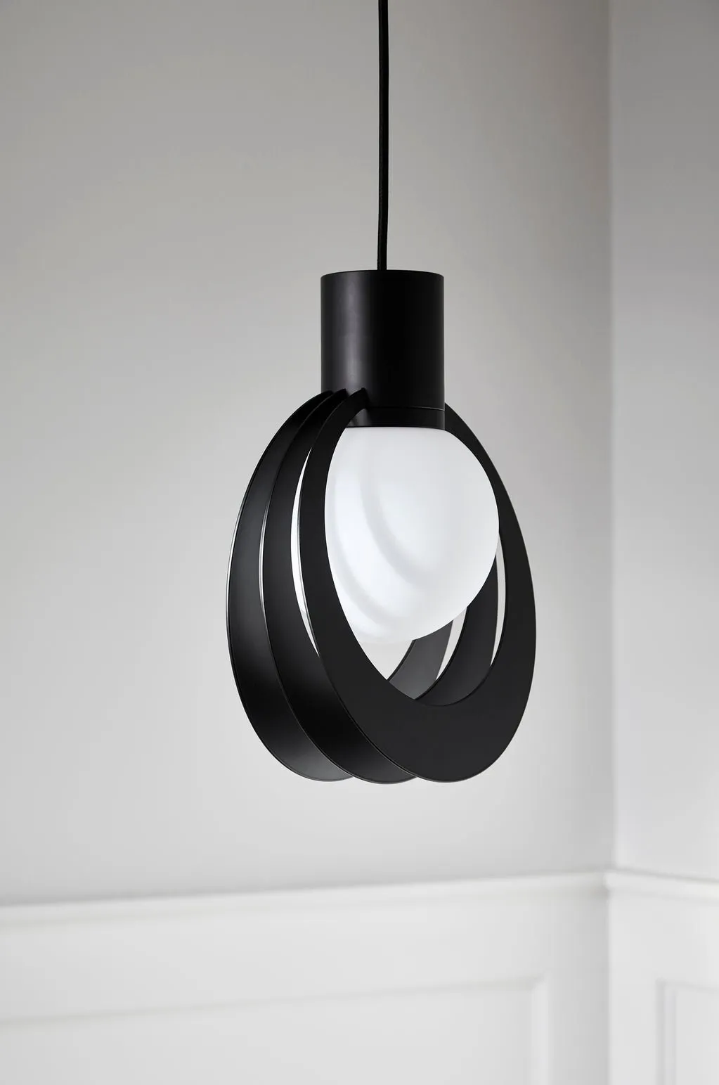 Lunar Pendant - Medium