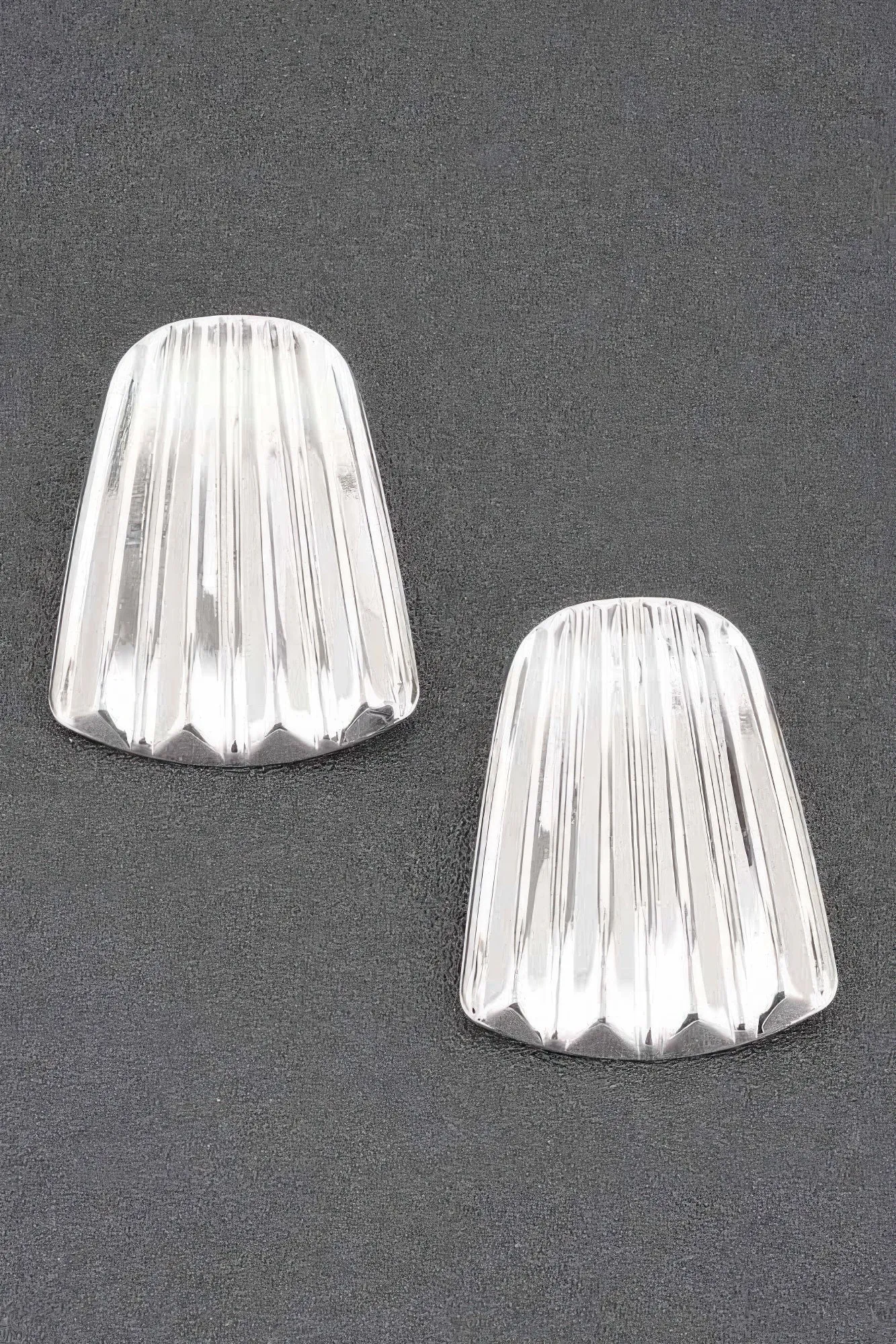 Metal Refined Elegant Earring