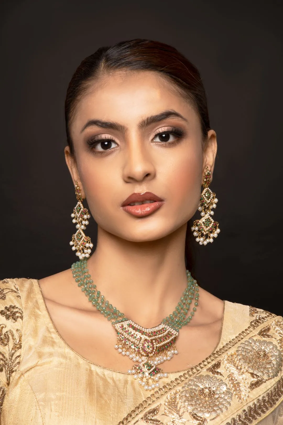 Mint Green Tanmaniya Necklace Set with Earrings