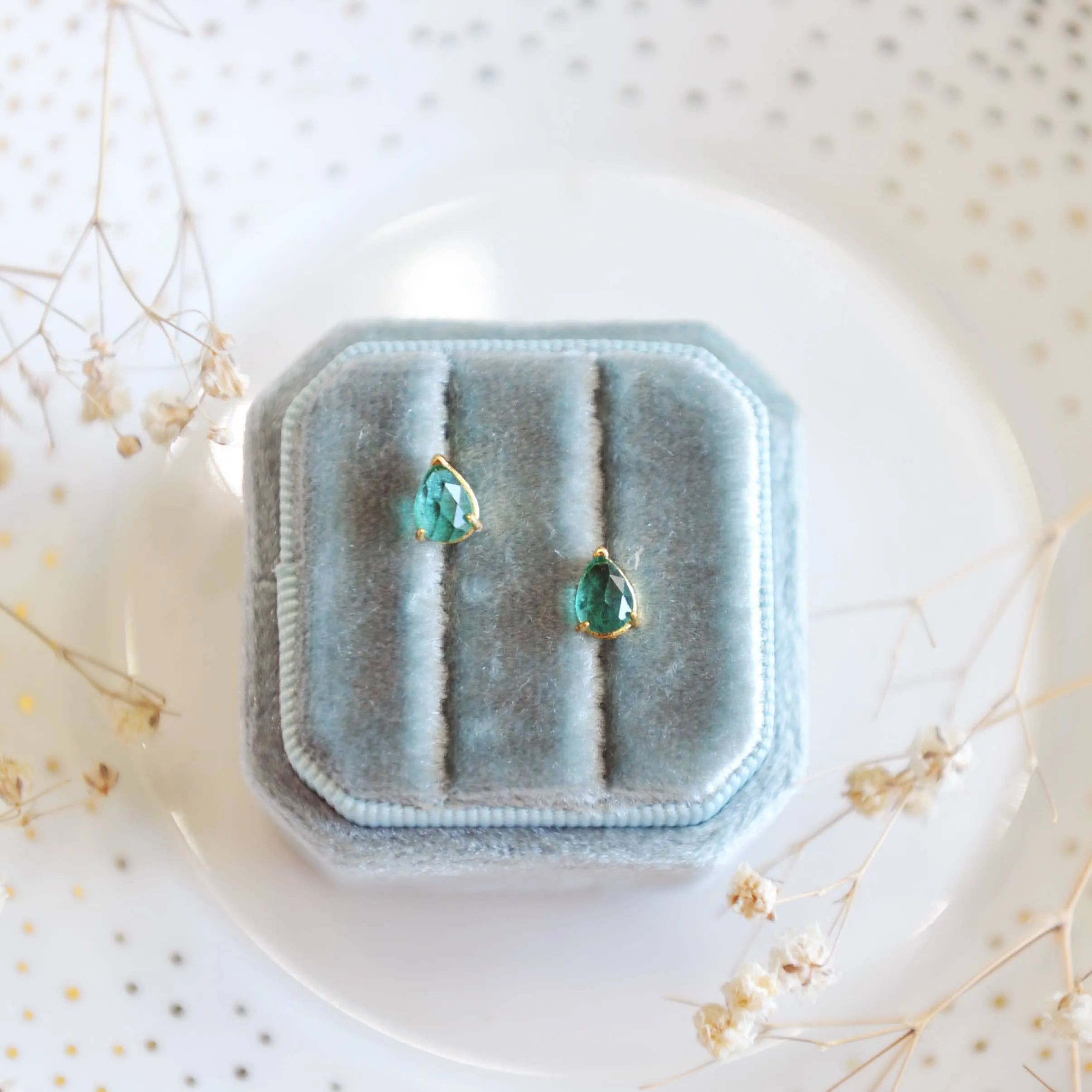 Oh So Lovely Emerald Tear Drop Stud Earrings