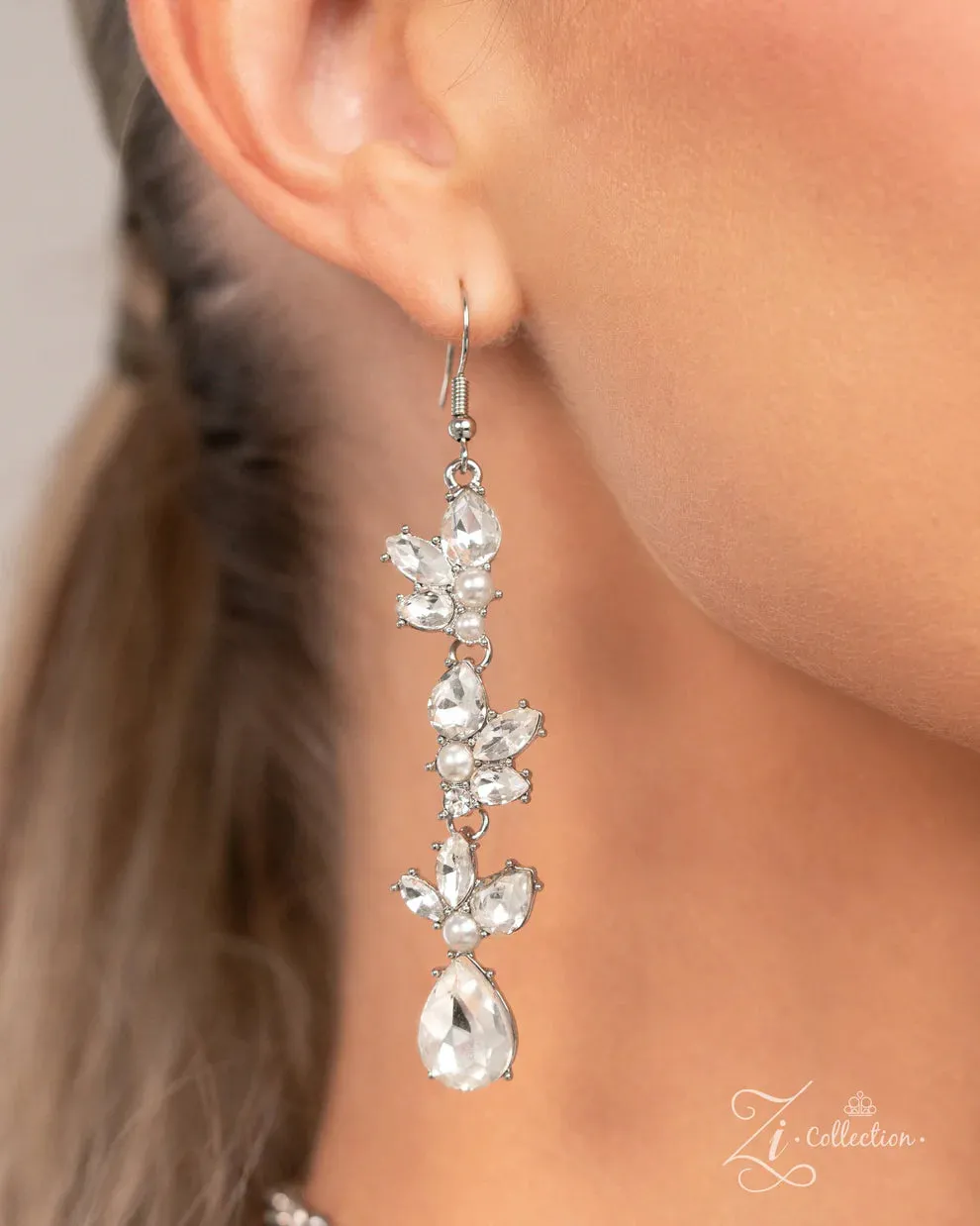 PAPARAZZI ACCESSORIES Paparazzi ZI Necklace - The Aleshia-White