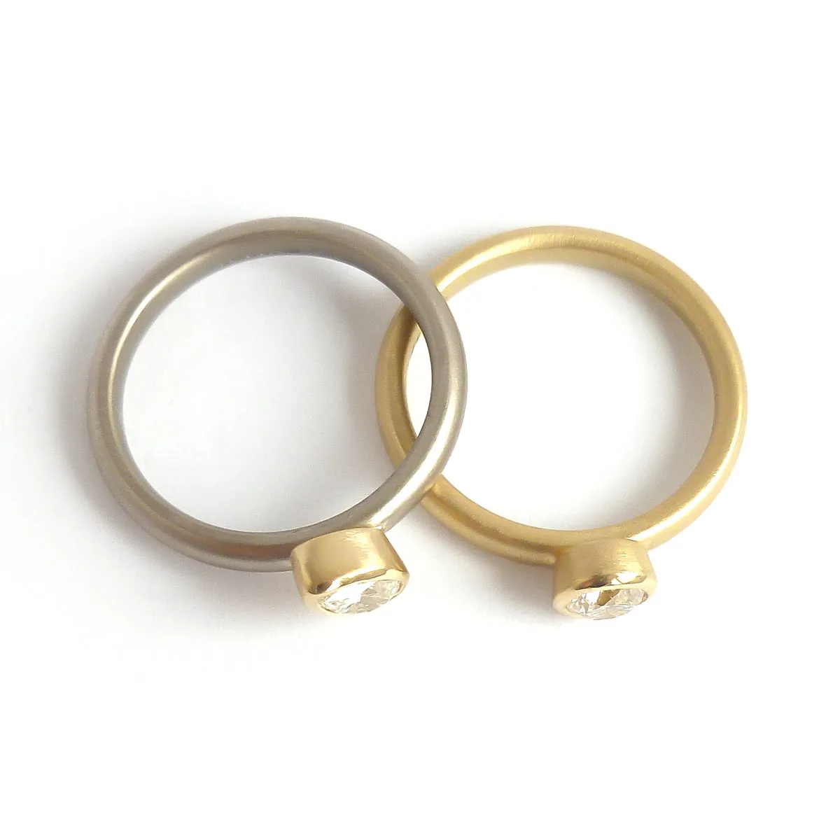 Platinum and 18ct yellow gold and diamond ringset