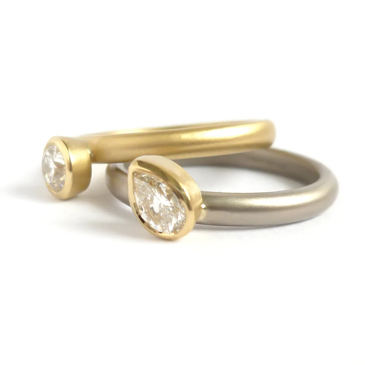 Platinum and 18ct yellow gold and diamond ringset