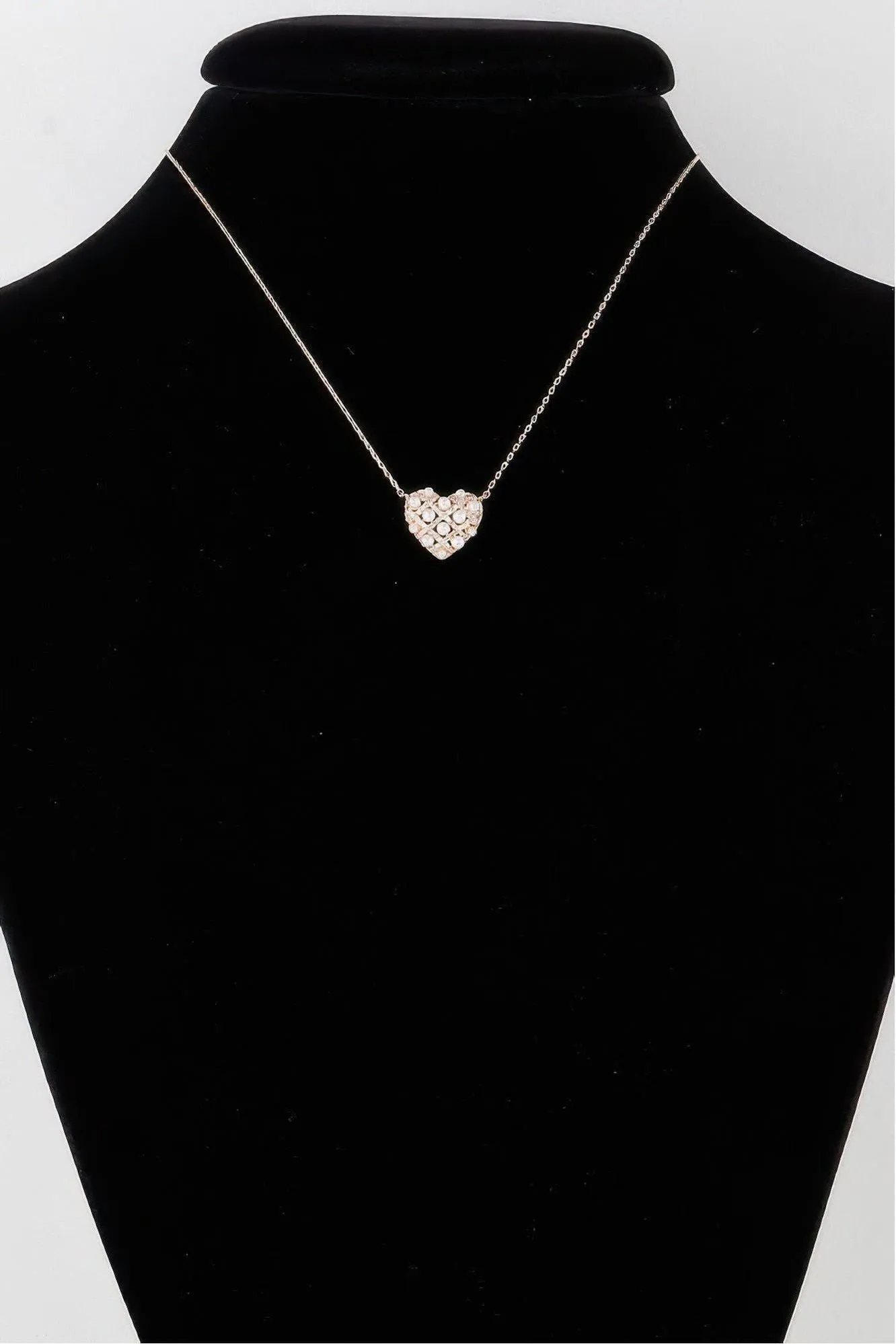 Quilted Pearl Heart Necklace