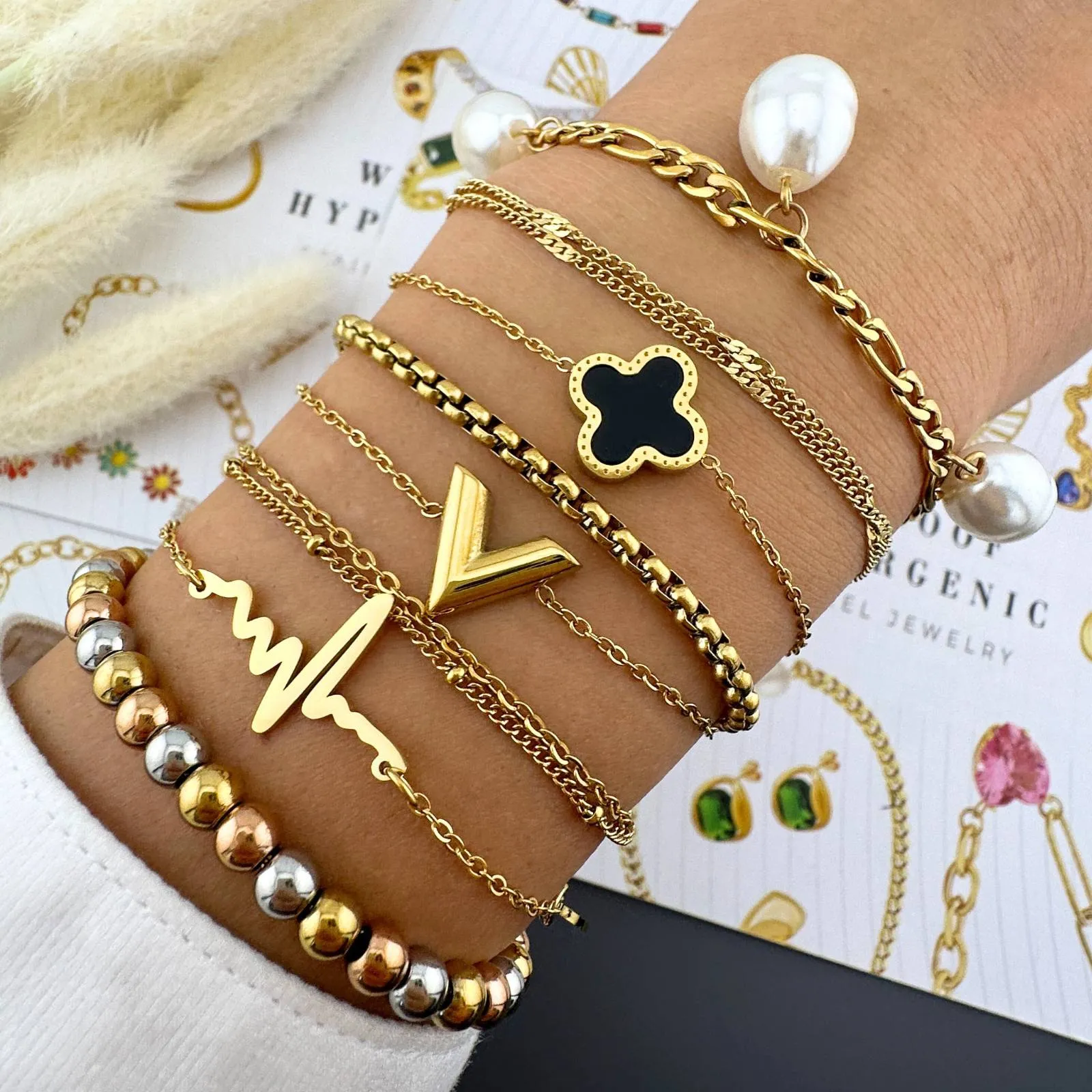 Romantic Double Hearts Bracelet in 18K Gold Plated Steel