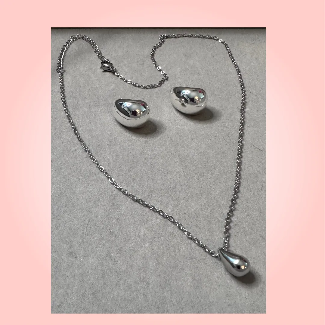 Stainless Steel Teardrop Set