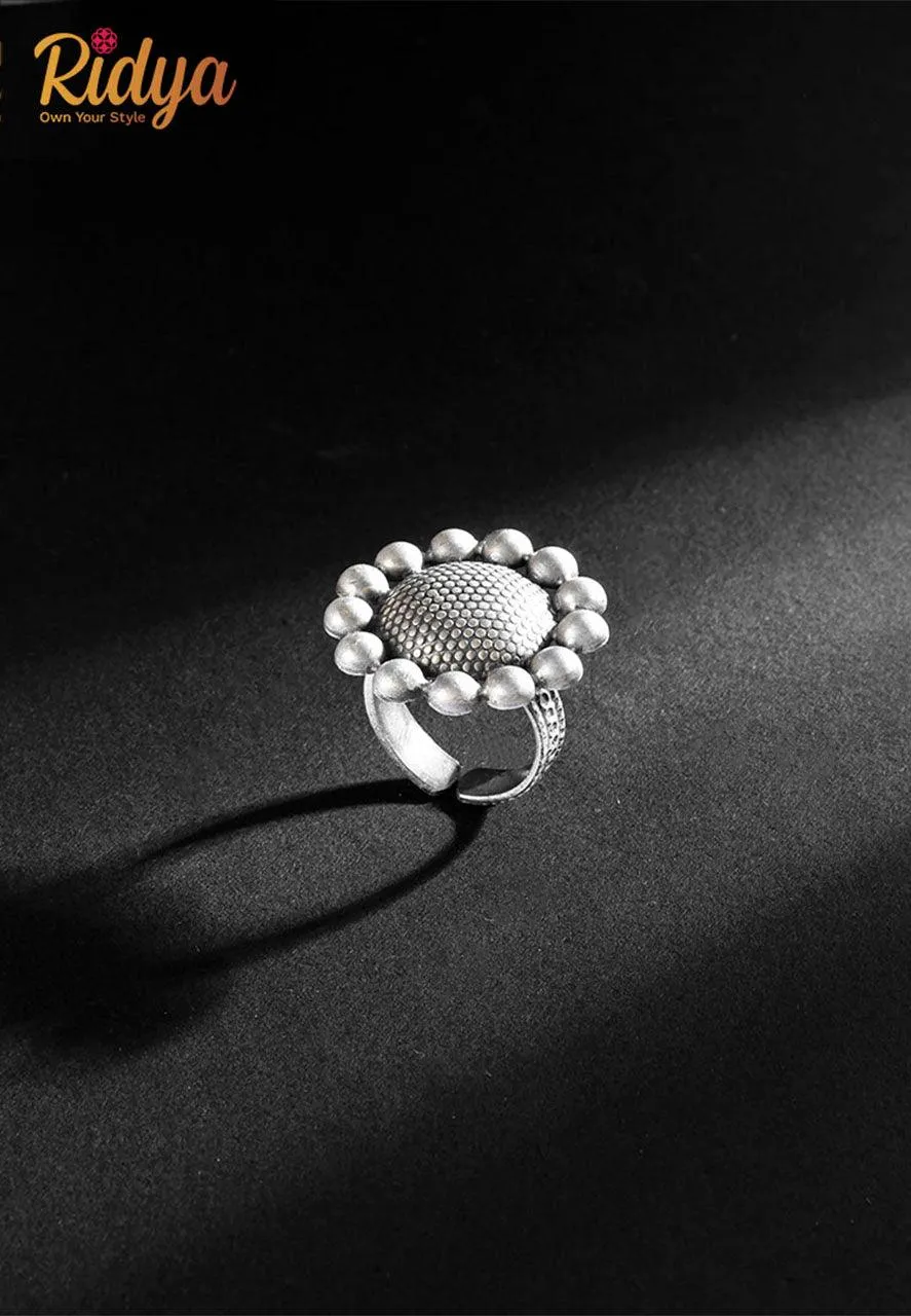 String of Balls Intricate Casual Ring