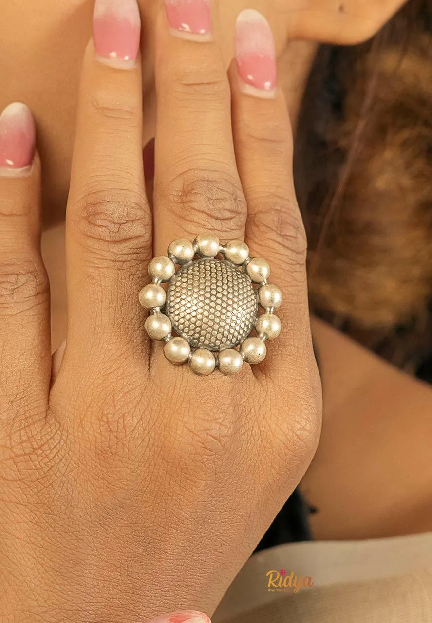String of Balls Intricate Casual Ring