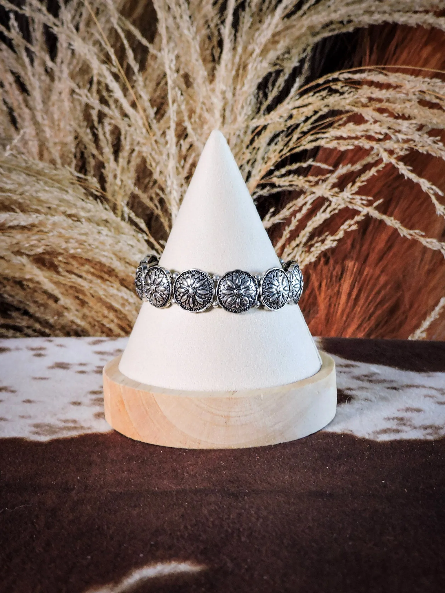 Thistle Concho Stretch Bracelet