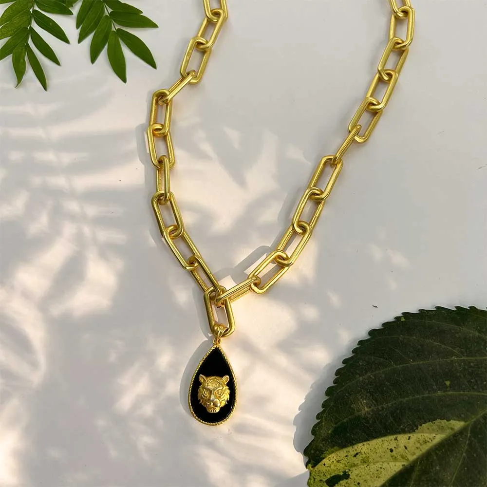Tigris Charm Tiger Link Necklace with Black Onyx