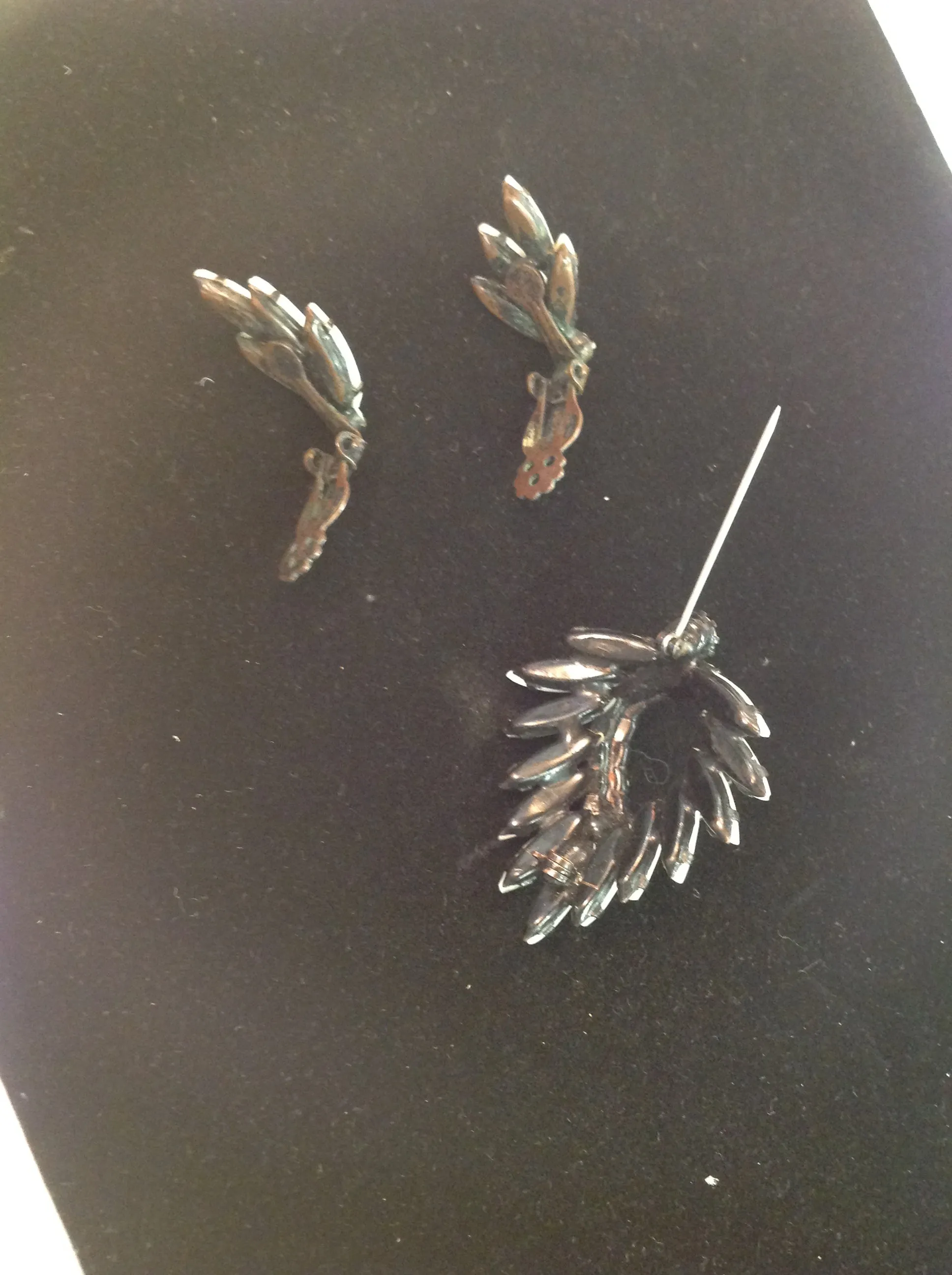 Vintage 3-Piece Set Clip On Earrings Brooch Pin White Seed Black Wrought Iron Lookalike