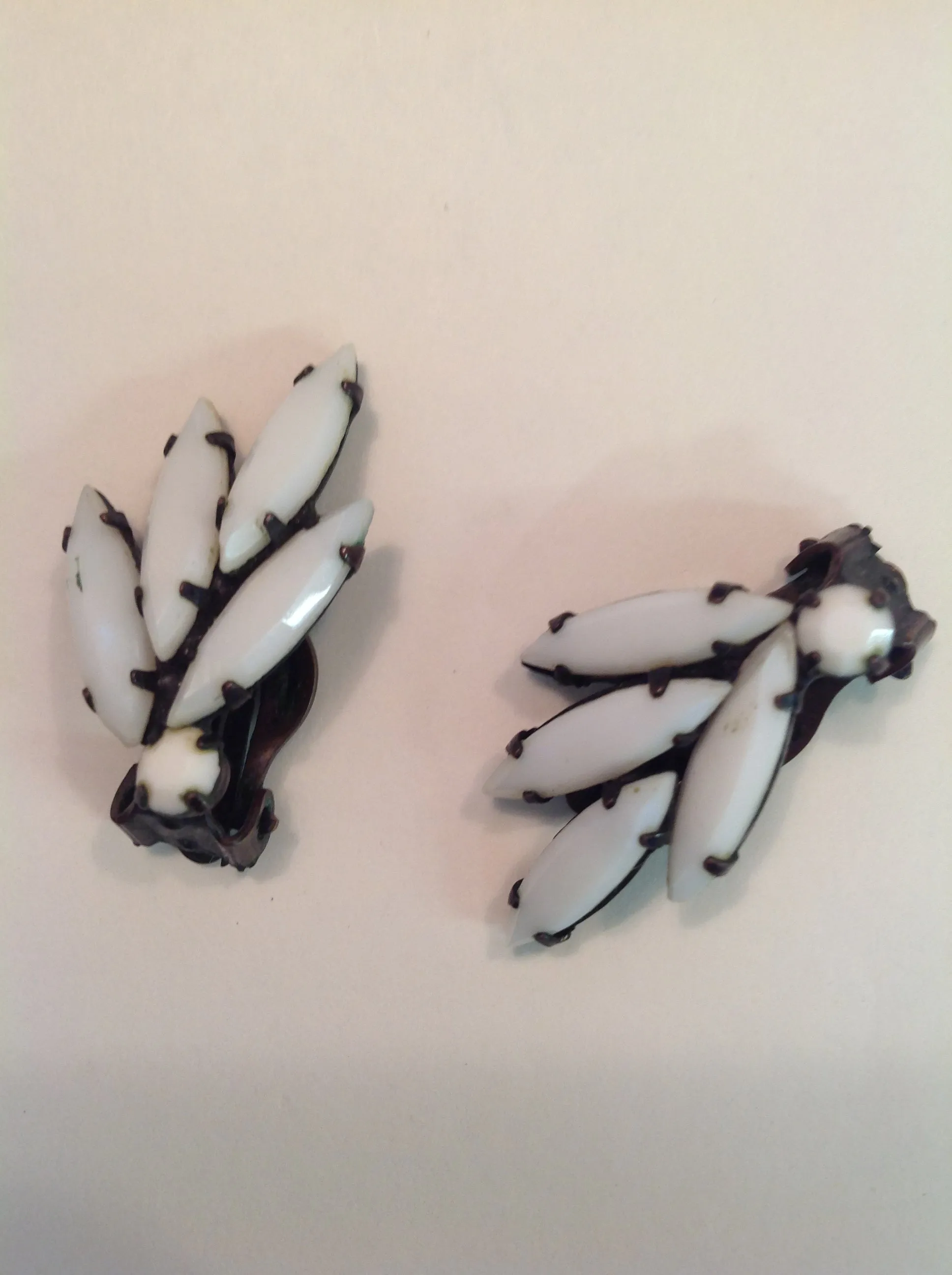 Vintage 3-Piece Set Clip On Earrings Brooch Pin White Seed Black Wrought Iron Lookalike